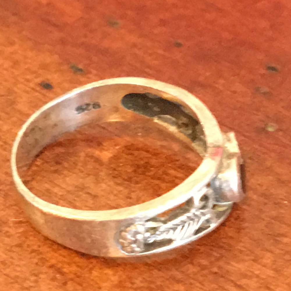 Vintage sterling silver Onyx heart ring - Picture 3 of 4